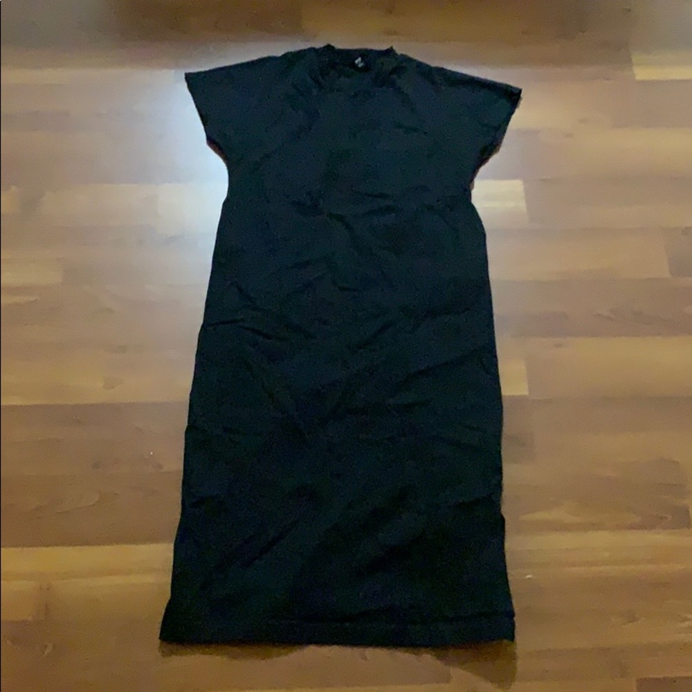 Uniqlo black dress